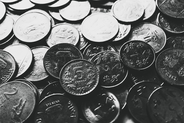 investing checklist with risk notes and UK market catalysts